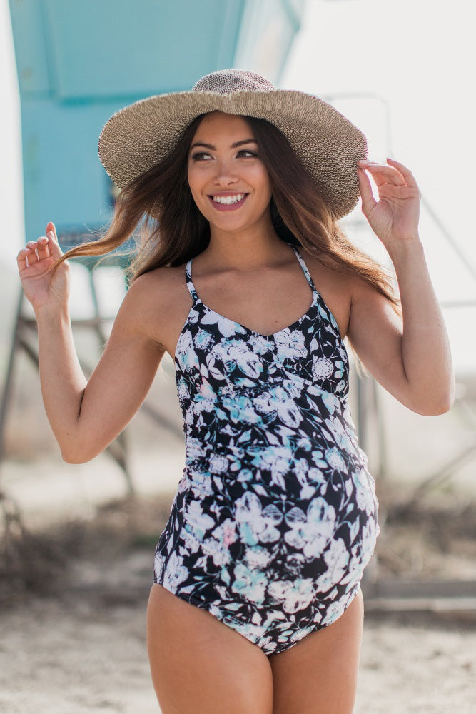 Maternity One‑Piece Swimsuit – Stretchy Supportive Pregnancy Swimwear